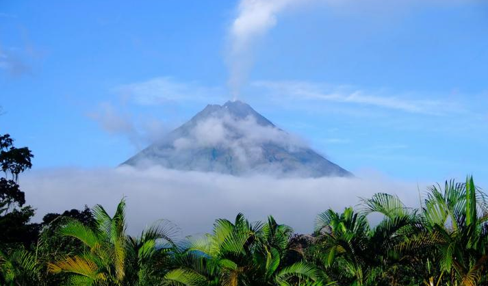 volcan-costa-rica.png